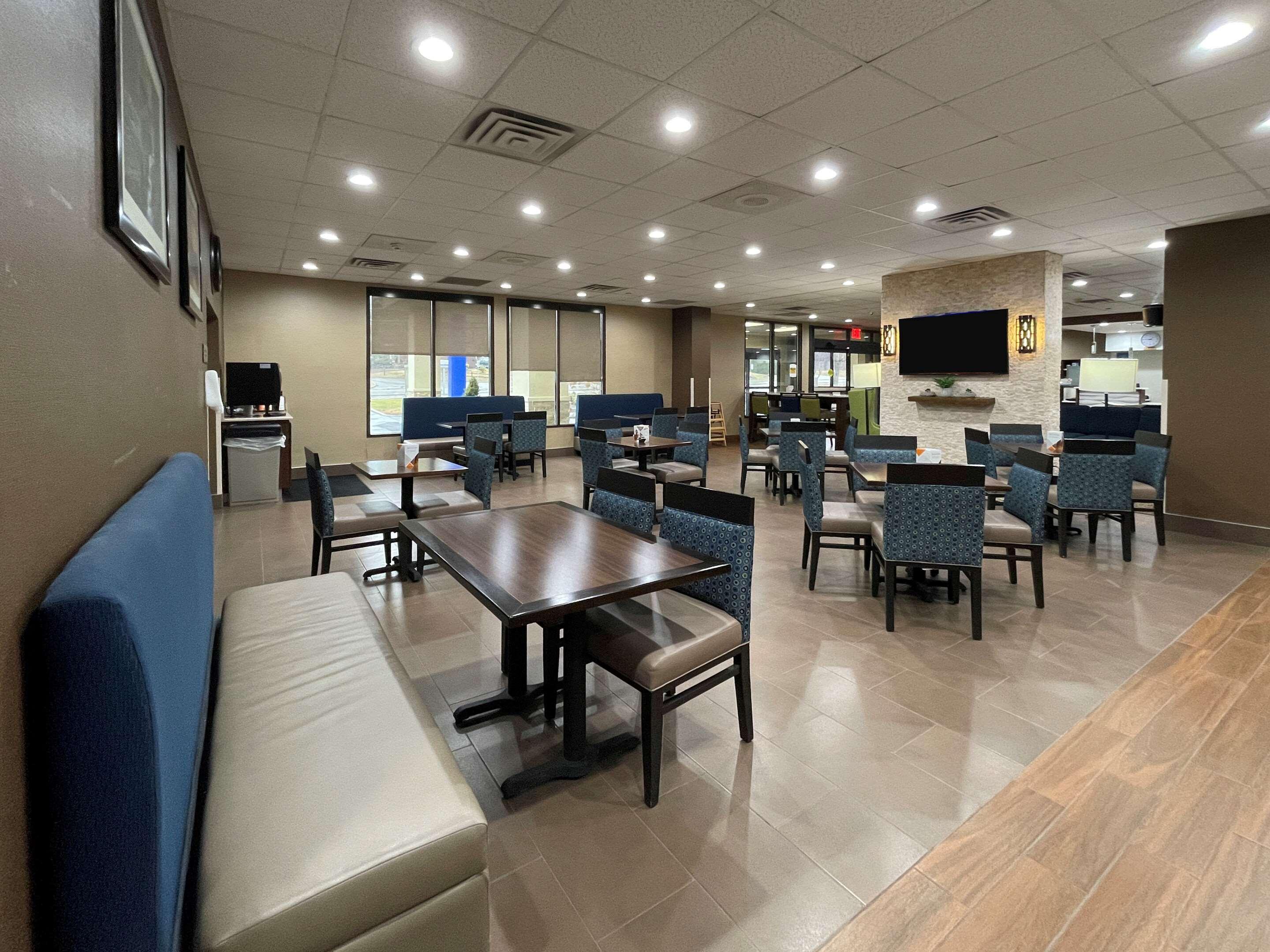 Comfort Inn Binghamton I-81 Eksteriør billede